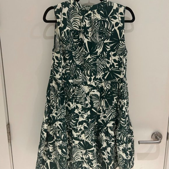 Sundry Green & White shift dress - Picture 2 of 4